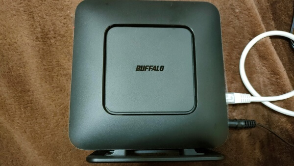 BUFFALO Wi-FiルーターWSR-1800AX4Sレビュー　外観