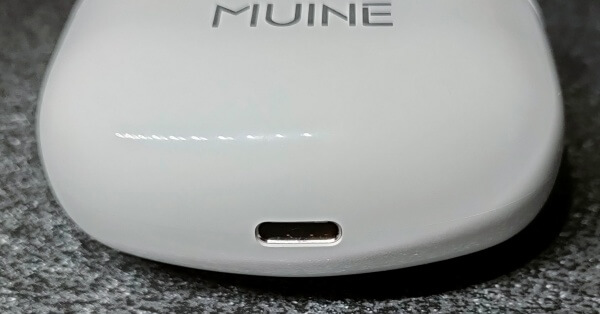 MUINEのワイヤレスイヤホンT1の使い方 レビュー　充電ケース　充電口　USB Type-C