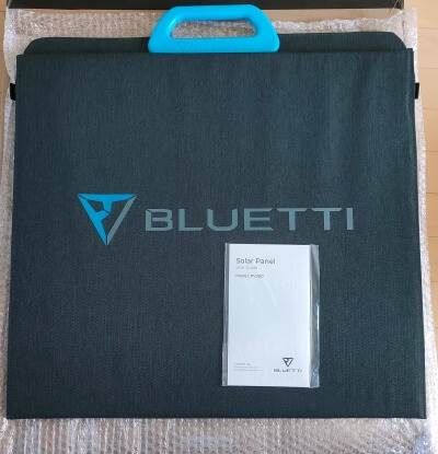 BLUETTIのソーラーパネルPV200の付属品